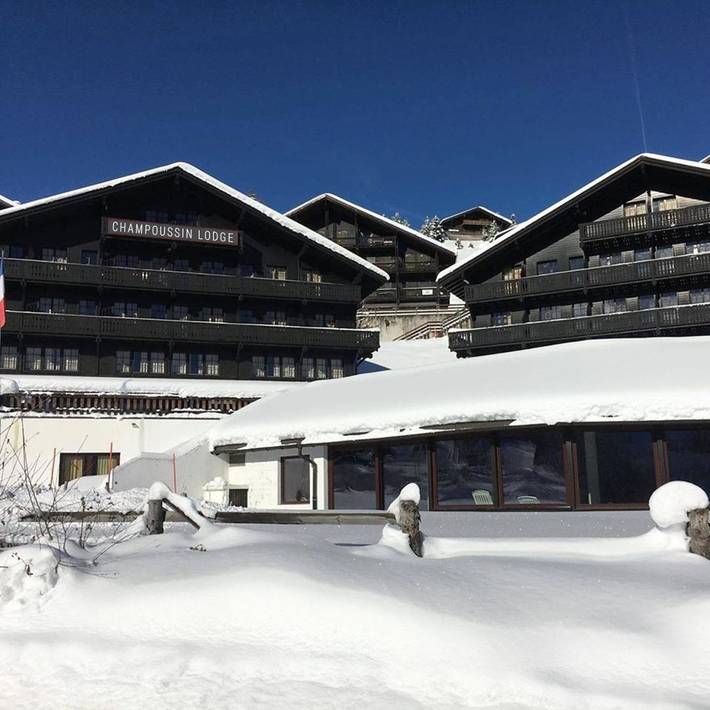Hôtel pour 2 personnes, avec piscine et jacuzzi ainsi que sauna et jardin dans Champoussin