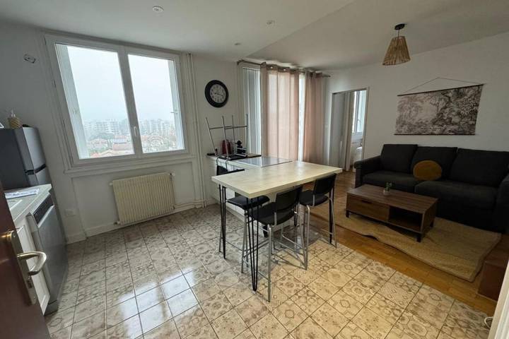 Gîte pour 4 personnes à Caluire-et-Cuire - 2