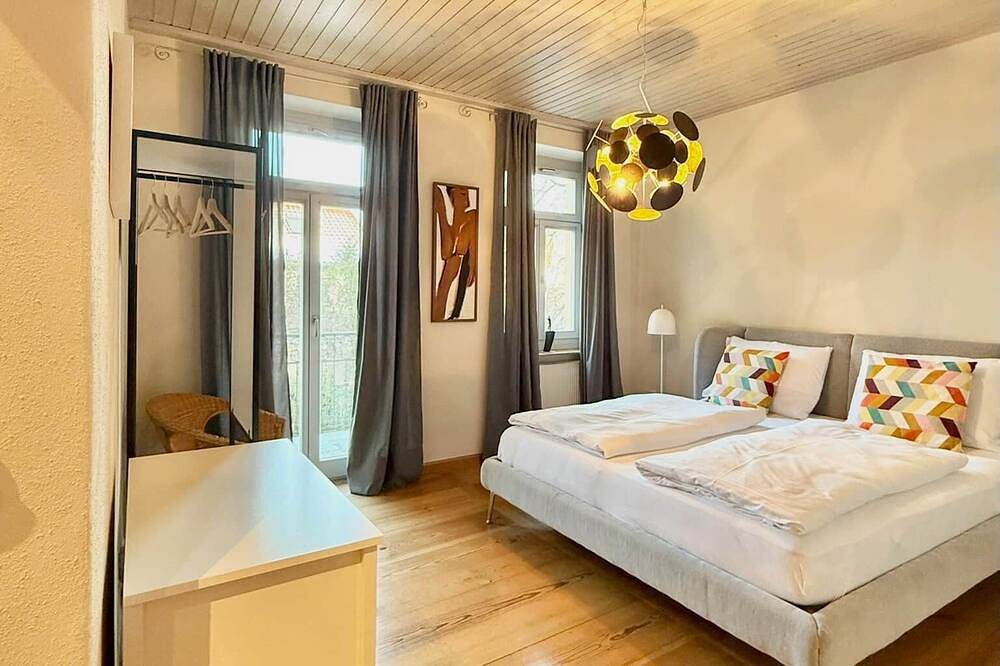 Cozy Rosy (2 Schlafzimmer) in Bamberg, Fränkisches Weinland