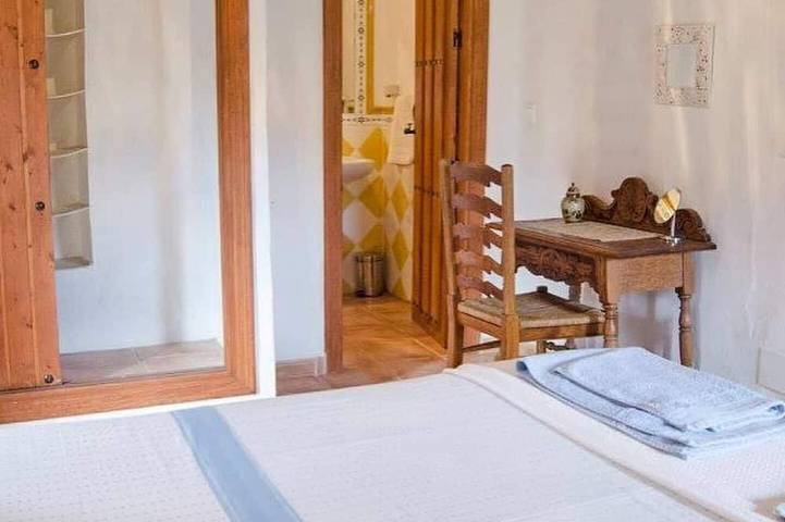 Spectacular villa South of Spain sleeps 10 in Canillas de Aceituno, Cordillera Penibética