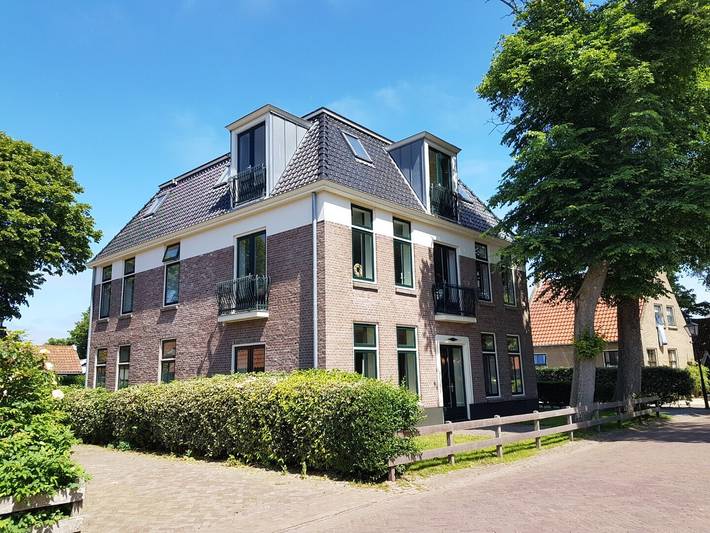 Vakantiehuis voor 8 personen, met tuin in Nes
