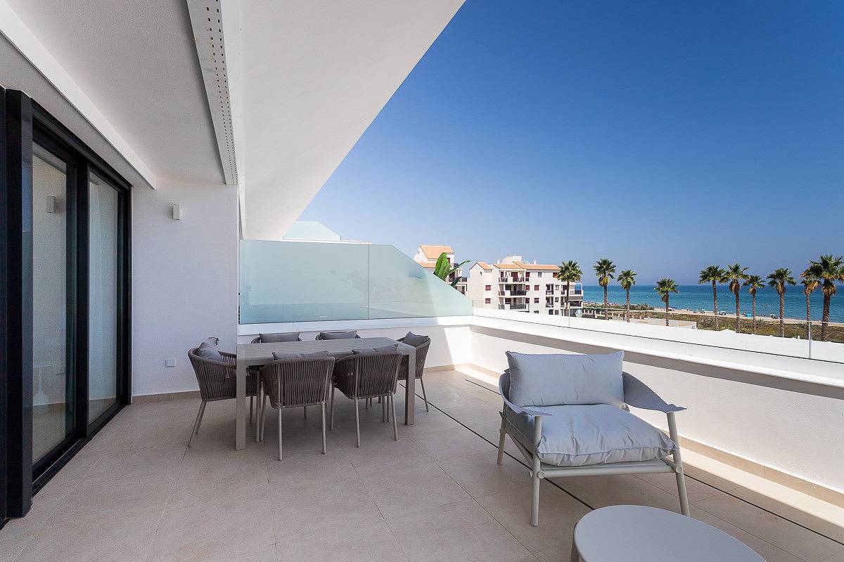 Entire apartment, Denia Beachfront Deluxe in Dénia, Costa Blanca