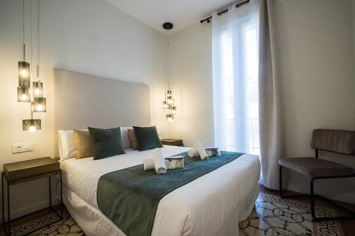 Apartamento de vacaciones para 6 personas, con balcón además de vistas y piscina - 1