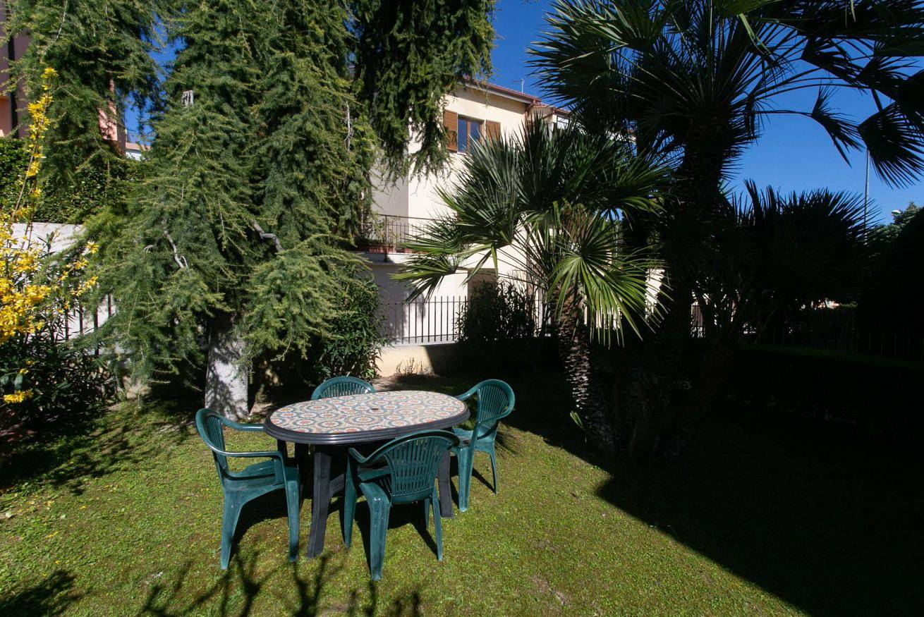 Ganze Wohnung, N043 - Numana, two-room apartment with garden  in Sirolo, Riviera del Conero