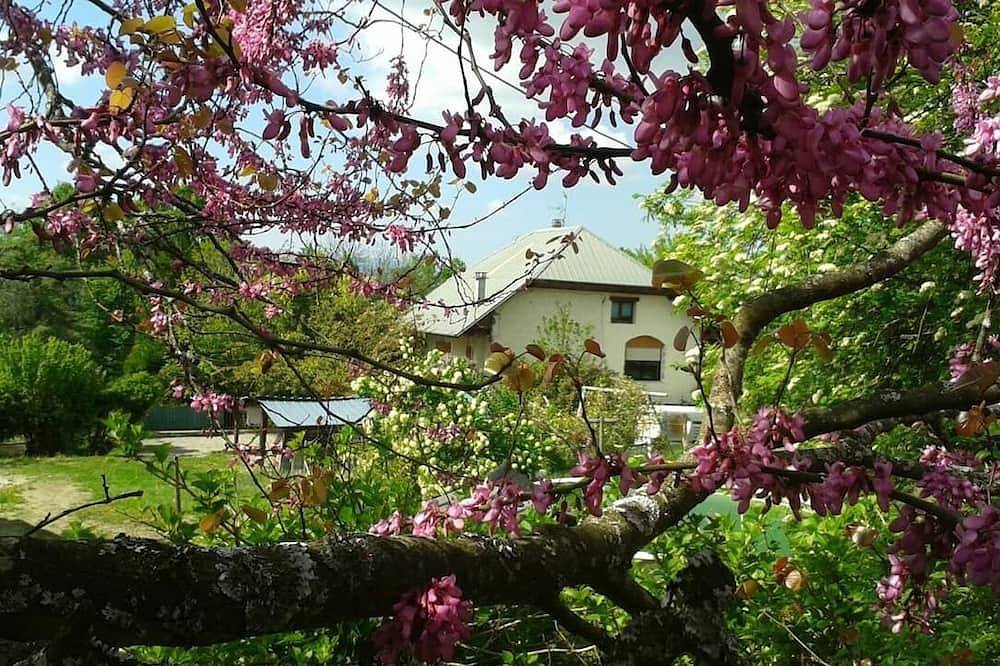 Maison de Campagne Le Téotty, animaux de compagnies acceptés, 5 pers. in Trévignin, Région de Chambéry