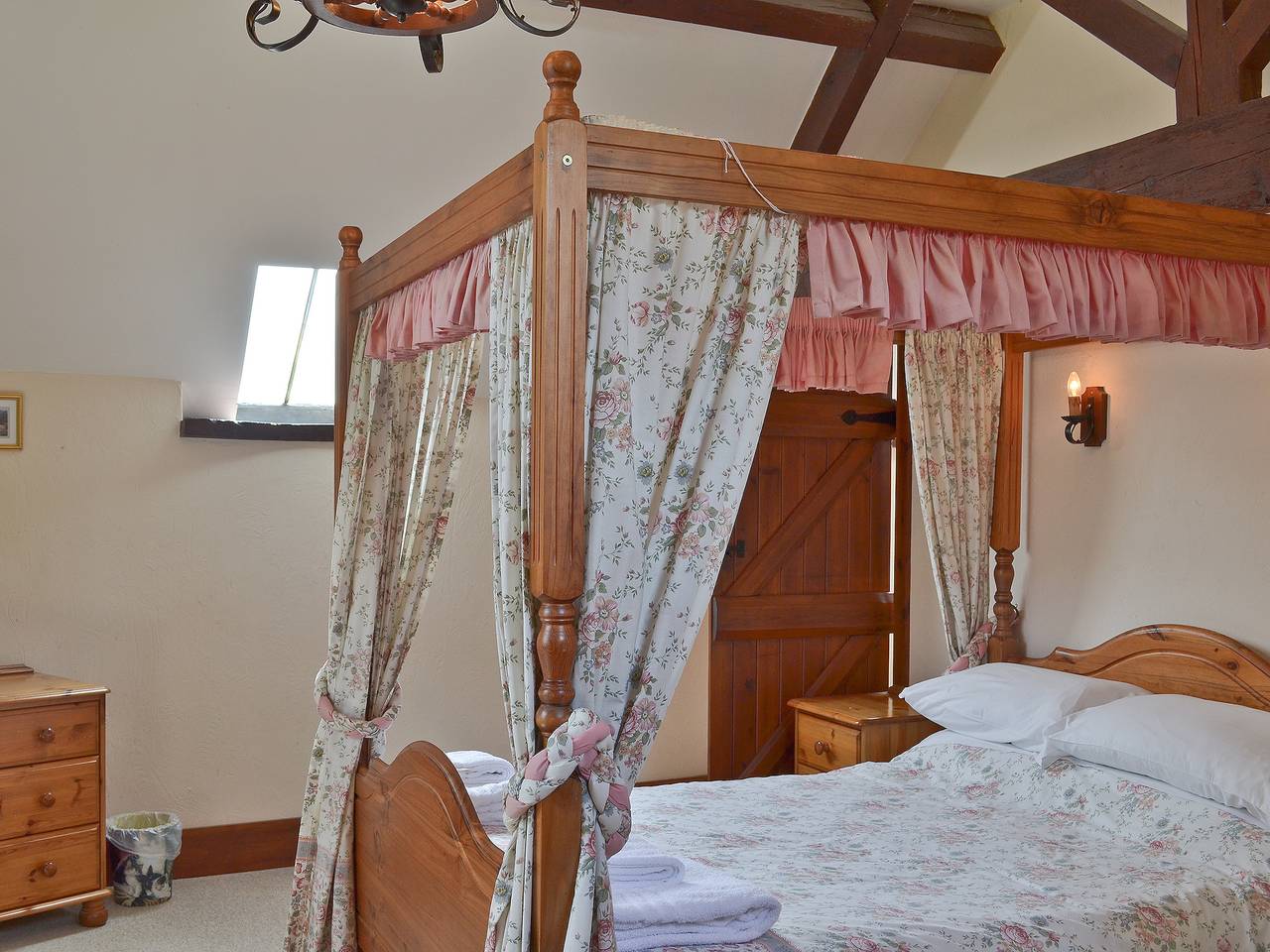 Stable Cottage - W40643 in Colyton, Devon