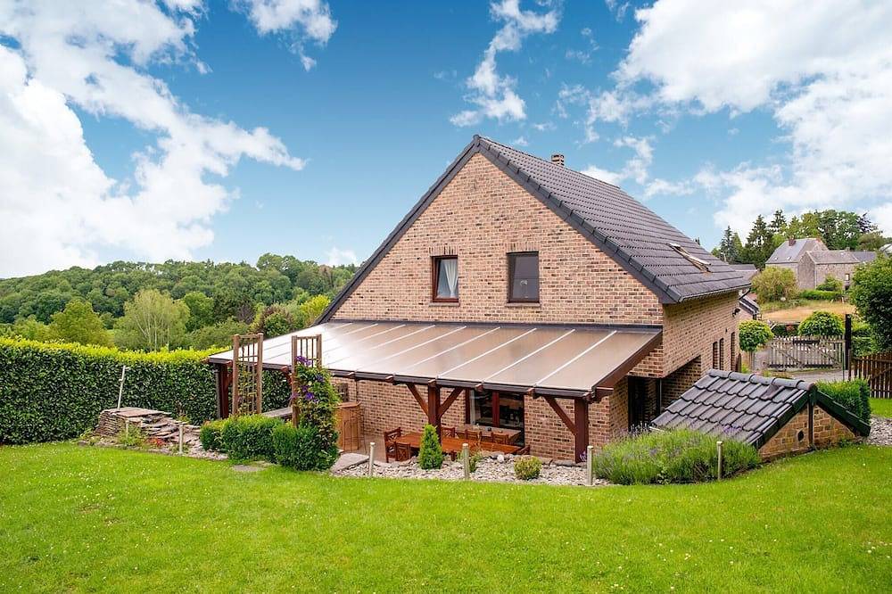 Familie-uitje met zwembad in Hamoir, Luik en omgeving