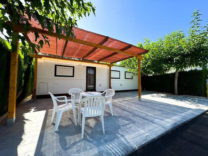 Camping pour 2 personnes, avec jardin et terrasse ainsi que piscine et bassin pour enfant dans Province d'Alicante - 4