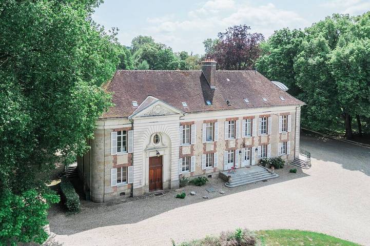 Château pour 32 personnes en Bourgogne