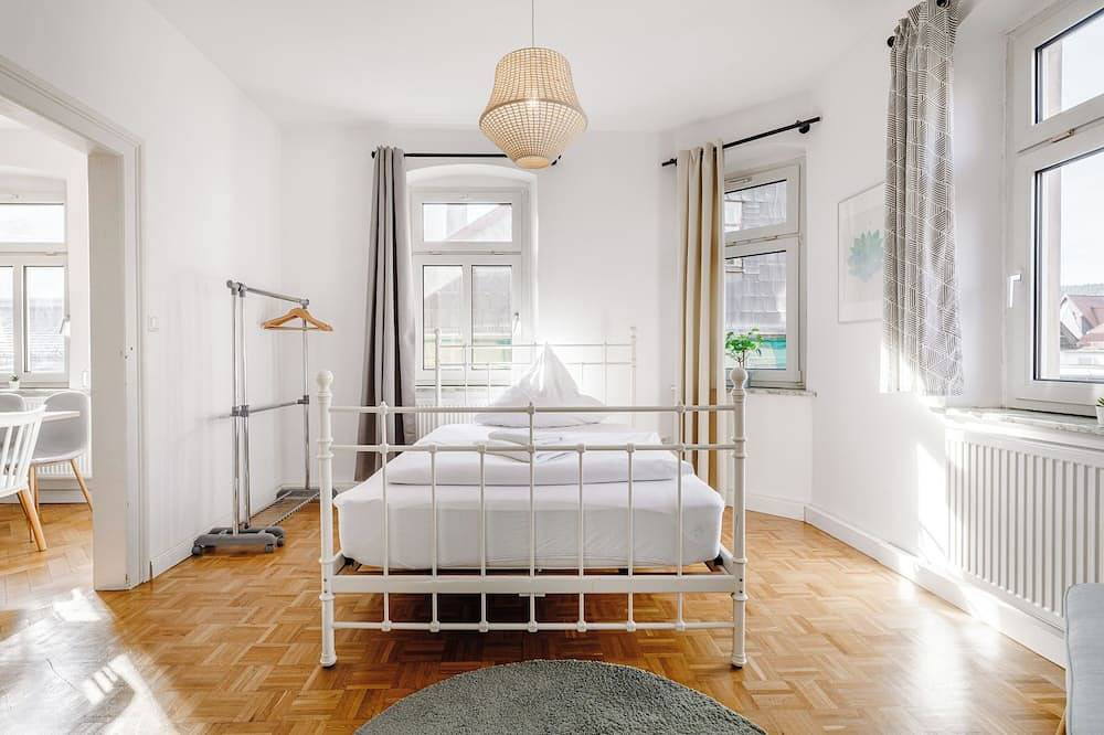 Ganze Wohnung, Old Town Center Apartments - 4 Schlafzimmer in Kulmbach, Oberes Maintal - Coburger Land