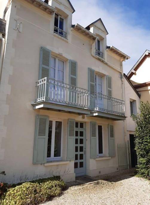 Location de vacances pour 15 personnes, avec terrasse dans Gare De Houlgate - 2