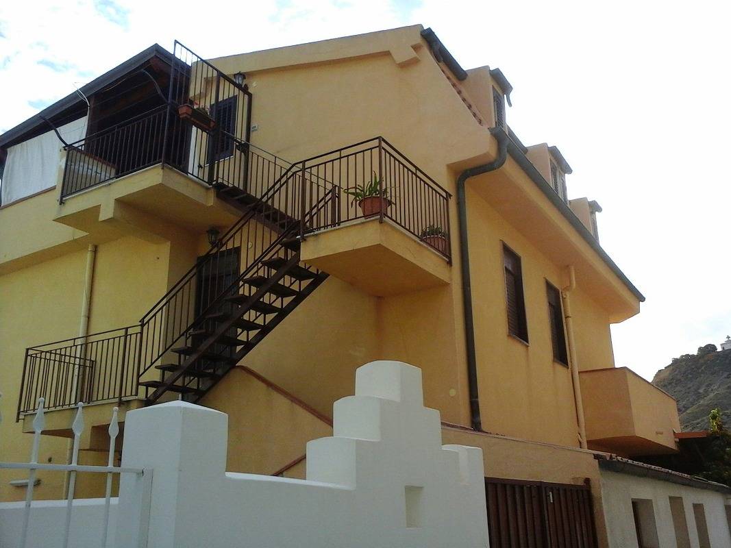 Casa Vacanza per 11 Persone in Lido Rossello, Realmonte
