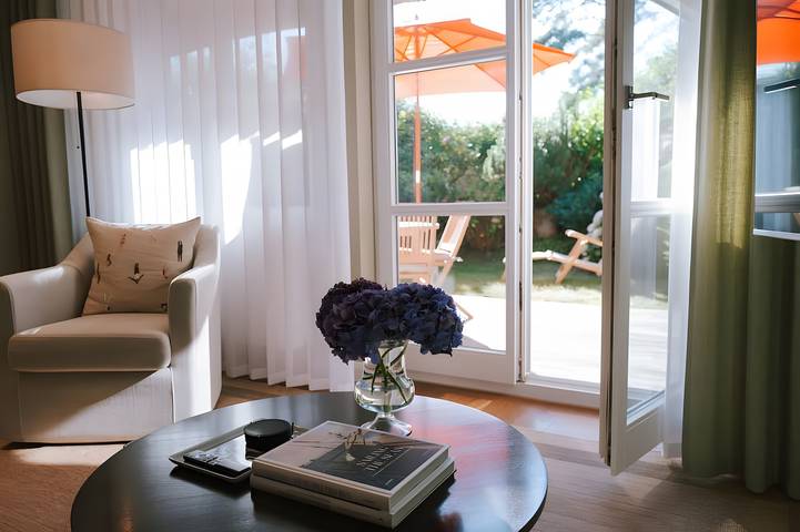 Appartement entier, Sünn un see - hortensienblick: cozy apartment under thatch in Niehagen, Ahrenshoop