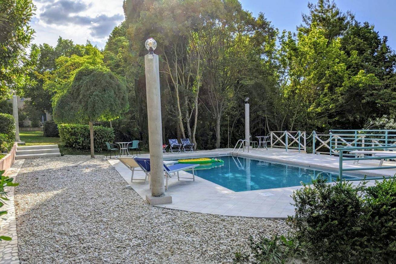 Villa Collina Sul Mare in Porto San Giorgio, Fermo Province
