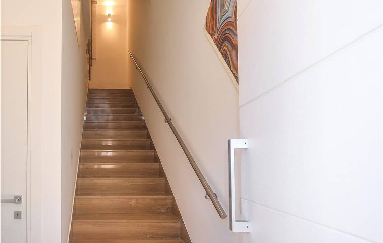 Entire holiday apartment, Sea View Apartment with Parking & Internet in Pozzallo, Ragusa Province