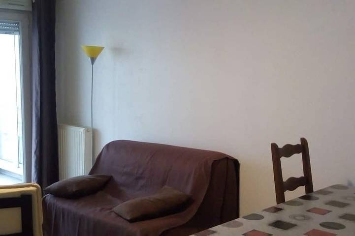 Ganze Wohnung, 2-Zimmerwohnung Neue Zuletzt Ausgestattete Veranda in Port Marianne, Montpellier