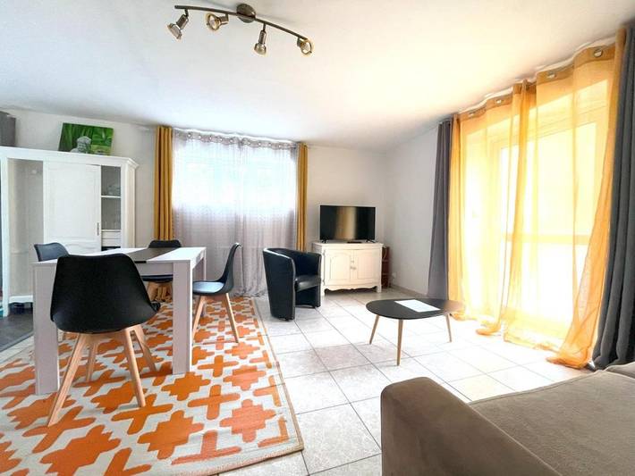 Gîte pour 4 personnes, avec jardin et vue, animaux acceptés à Bégard - 2