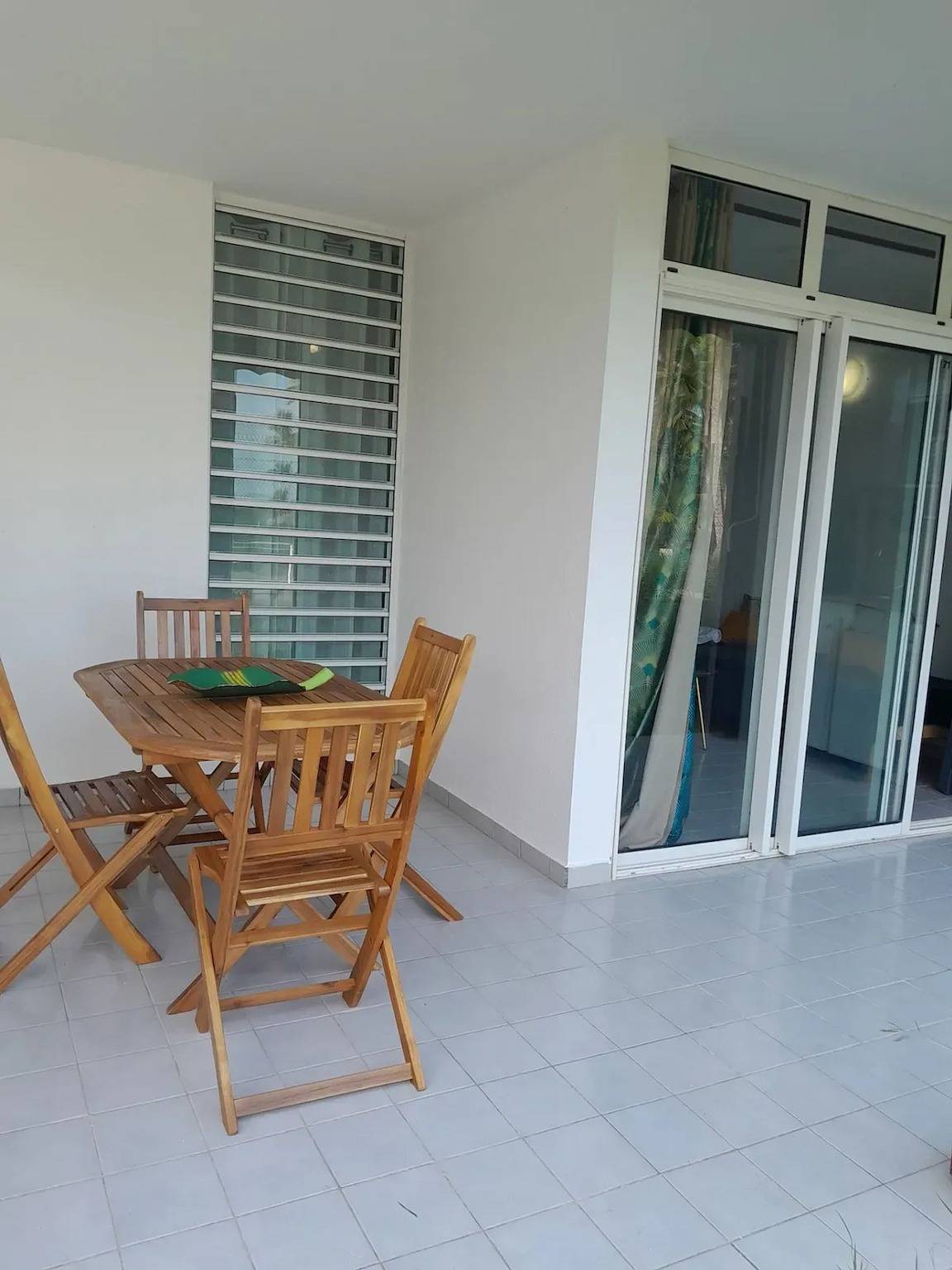 Apartamento entero, Encantador Apartamento en Saint-Louis, 27 m², Piscina Compartida in Grand-Bourg, Guadalupe