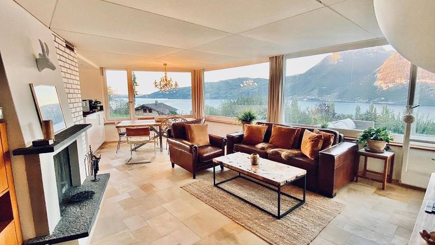 Ferienhaus für 5 Personen, mit Terrasse und Garten sowie Ausblick in Krattigen