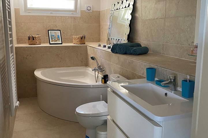 Gîte pour 5 personnes, avec jardin et balcon à Vedène - 3