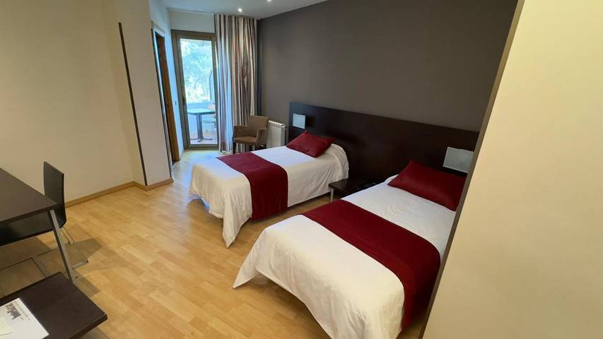 Hôtel pour 3 personnes, avec jardin à El Bruc - 3