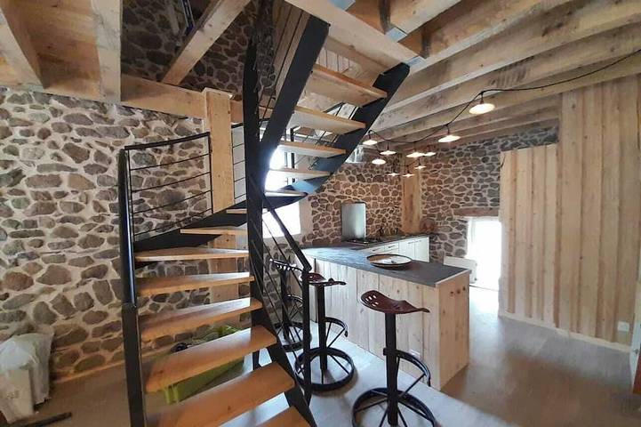 Location de vacances pour 10 personnes à Rochefort-Montagne