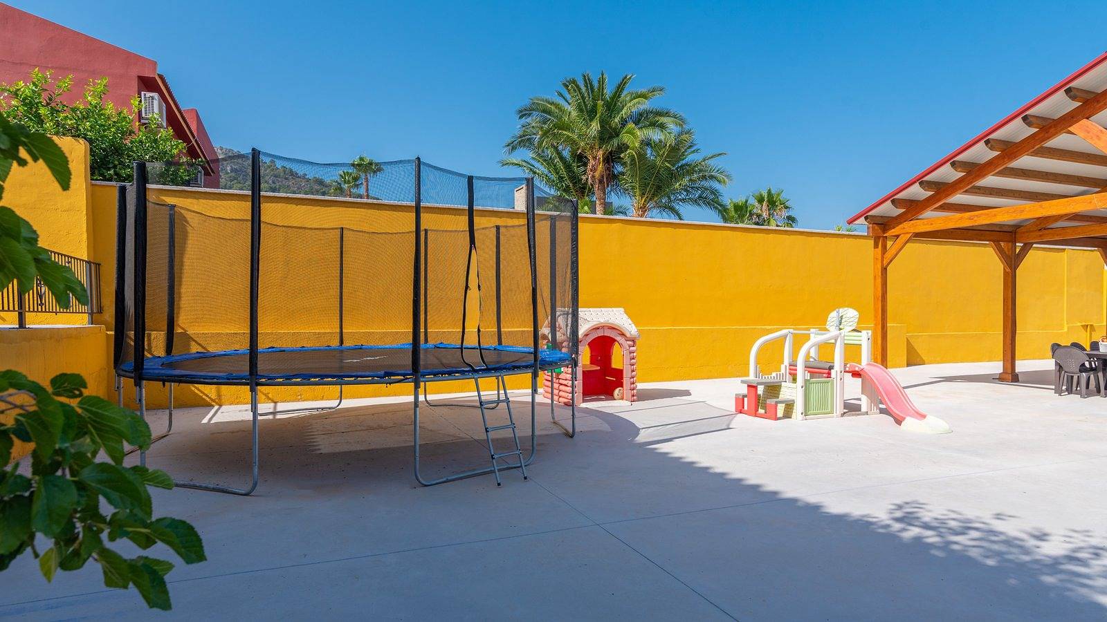 Villa Río Salado Alhaurín de la Torre by Ruralidays in Alhaurín de la Torre, Costa del Sol