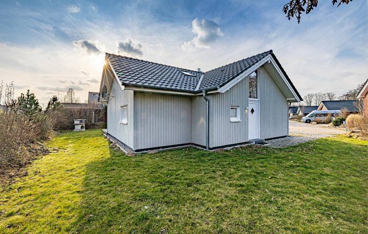 Ferienhaus für 6 Personen, mit Terrasse und Garten sowie Sauna, kinderfreundlich in Kreis Segeberg - 2