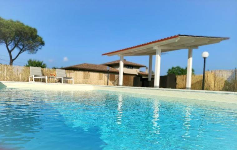 Casa vacanza per 5 persone, con piscina e giardino nonché panorama in Provincia di Benevento