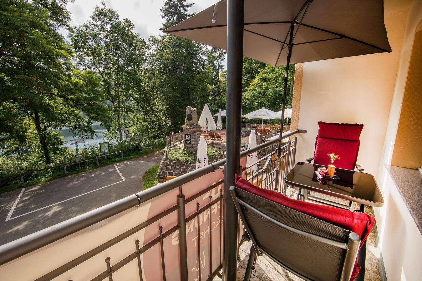 Geheel vakantieappartement, Appartement, douche, Wc, 2 slaapkamers in Daun, Vulkaan-Eifel