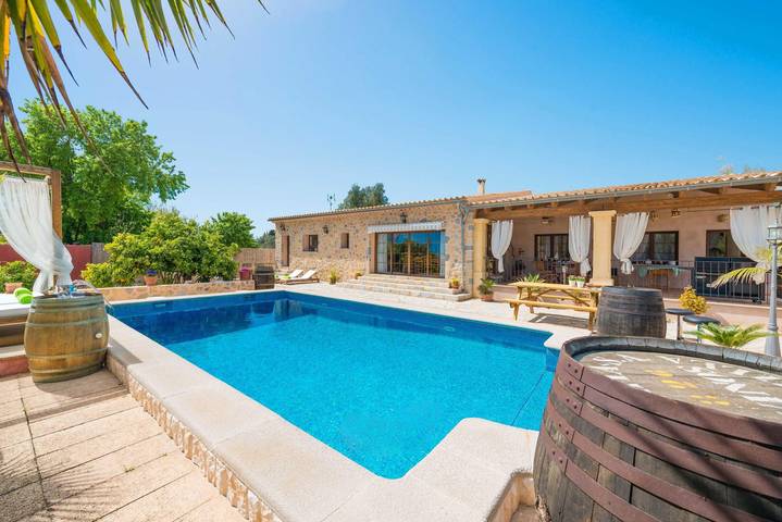Finca für 4 Personen, mit Terrasse in Binissalem