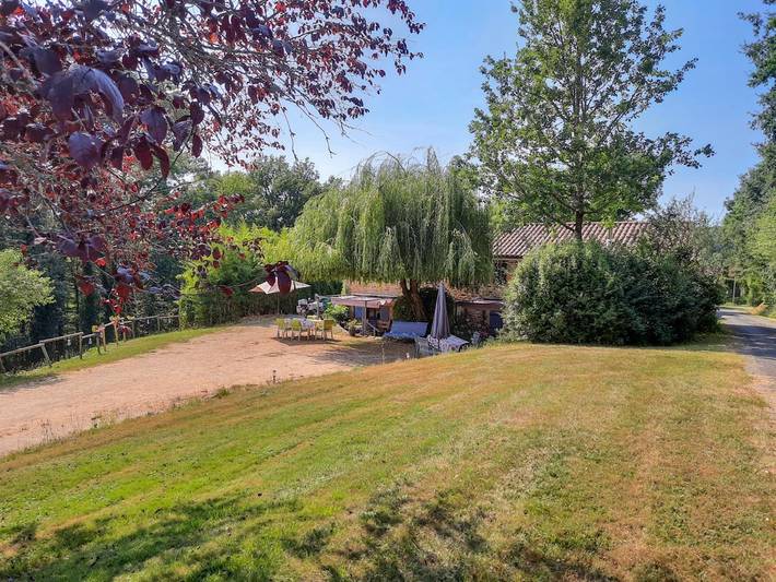 Gîte pour 4 personnes, avec Piscine et Sauna à Sauveterre-la-Lémance