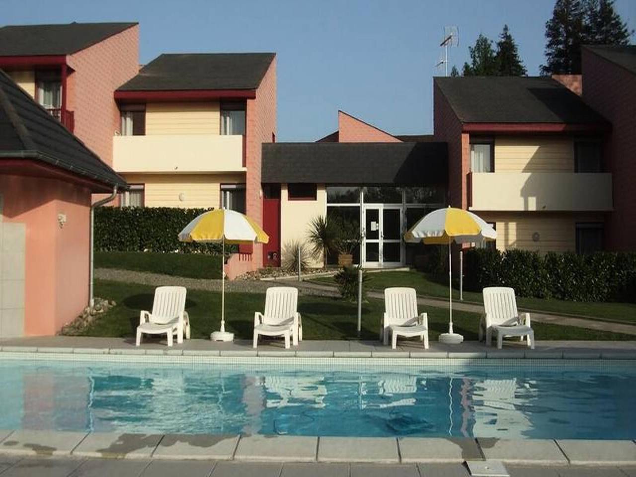Appartement entier, 2 Pi√®ces 3/4 Personnes Etage in Salies-de-Béarn, Béarn