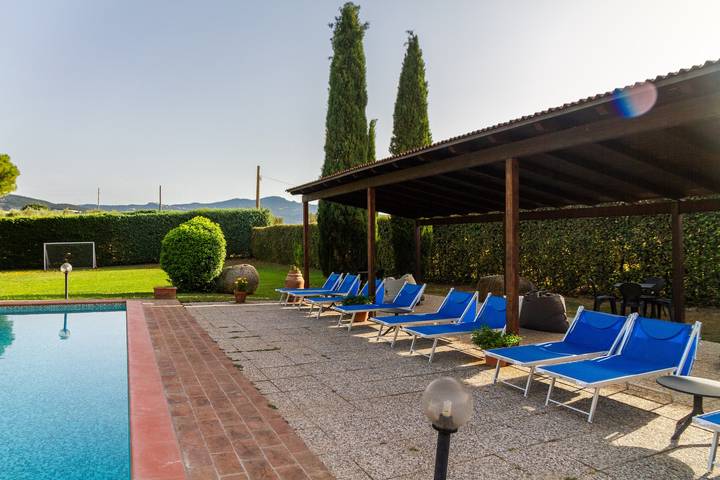 Appartamento per vacanze "Capracotta - Sole" in Maremma con 2 terrazze private, piscina e Wi-Fi in Roccastrada, Provincia di Grosseto