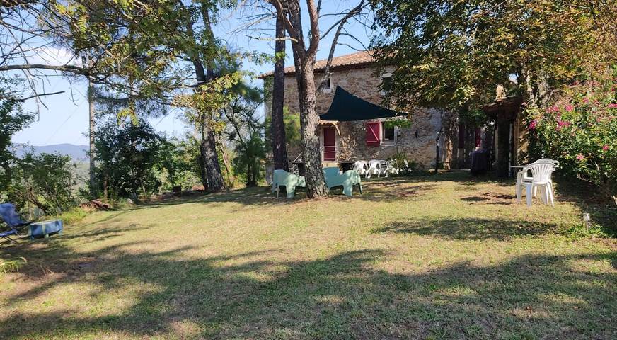 Gîte pour 6 personnes, avec jardin