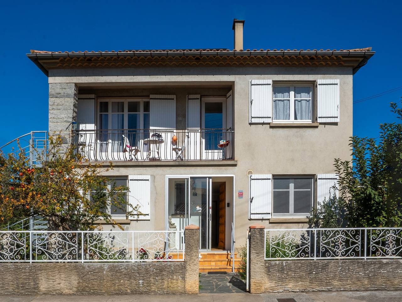 Apartamento entero, Apartamento junto al agua con jardín in Limoux, Limoux region