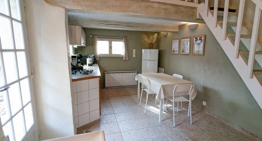Gîte pour 4 personnes, avec jardin ainsi que piscine et terrasse, animaux acceptés à Mollans-sur-Ouvèze - 2