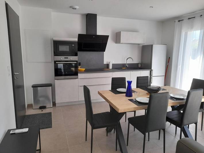 Location de vacances pour 3 personnes, avec vue ainsi que jardin et terrasse à Argelès-Gazost - 4