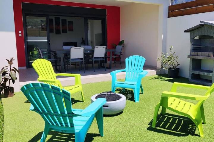 Location de vacances pour 6 personnes, avec jacuzzi ainsi que jardin et terrasse dans Les Makes - 2