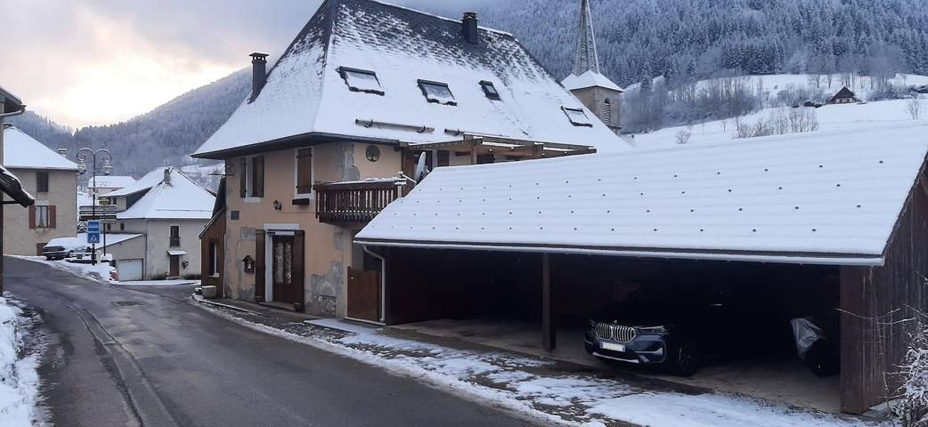 Maison de vacances pour 5 personnes, avec Terrasse et Jardin à Saint-Pierre-d'Entremont