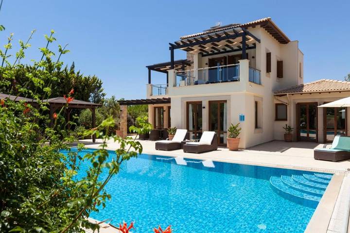 Station pour 6 personnes, avec vue et jardin ainsi que piscine et sauna - 1