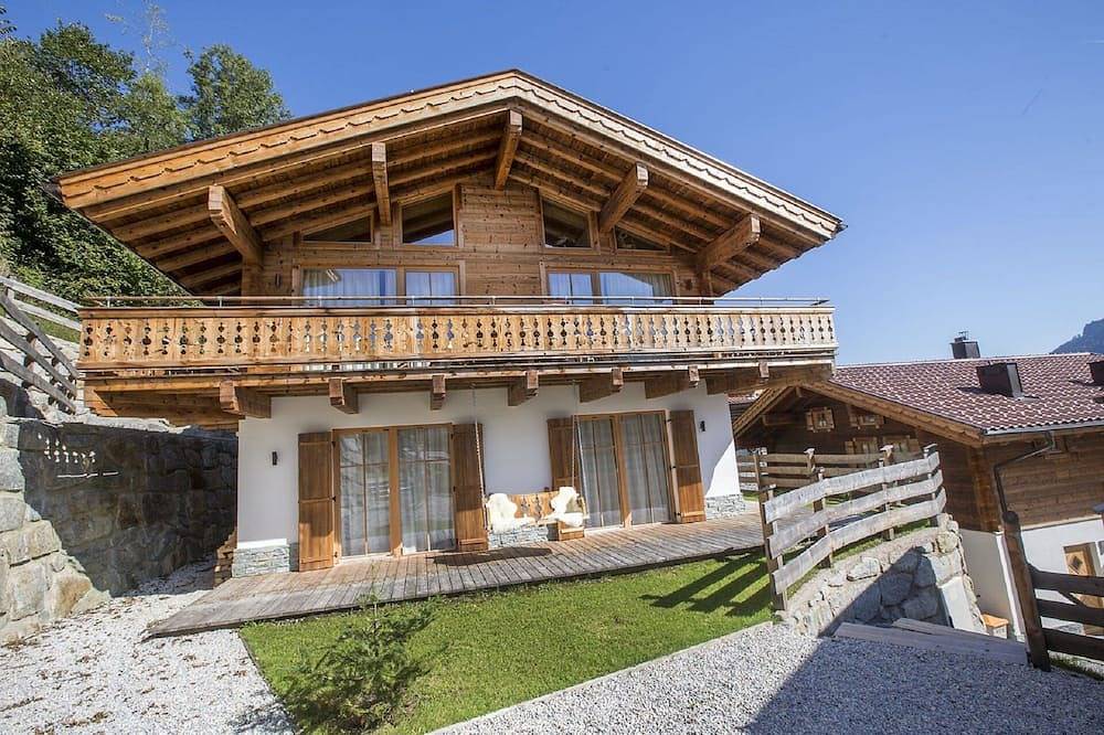 Modernes Familienchalet, Haustiere erlaubt, Sauna, Bergblick in Bramberg am Wildkogel, Pinzgau
