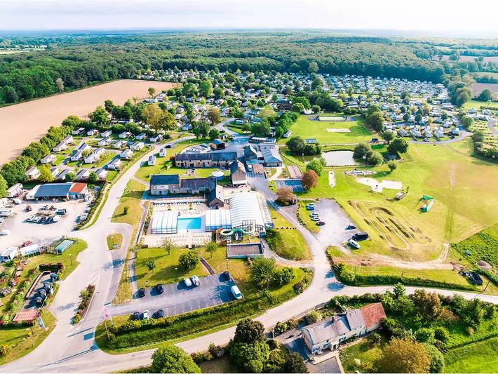 Camping pour 6 personnes, avec Terrasse