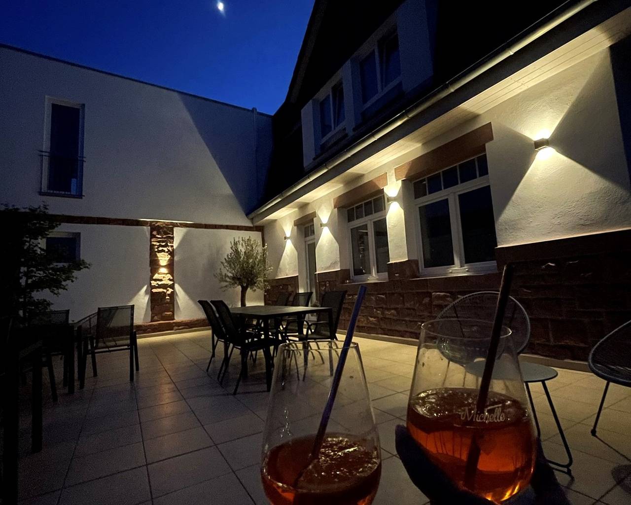 Mainterrasse Boardinghouse am Fluss - Ferienwohnung 3 in Miltenberg, Spessart-Mainland