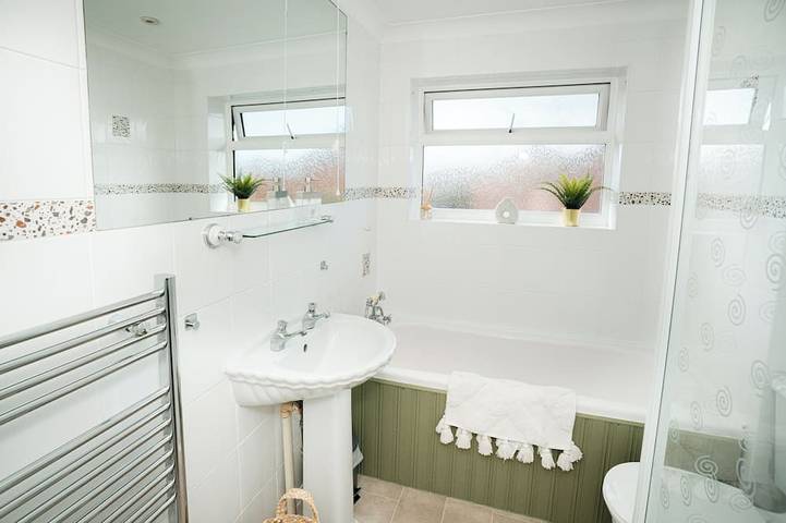 Ferienhaus für 10 Personen, mit Terrasse und Garten sowie Whirlpool, mit Haustier - 1