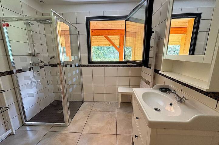 Chalet pour 12 personnes, avec balcon et jardin, animaux acceptés à Le Bourg-d'Oisans - 4