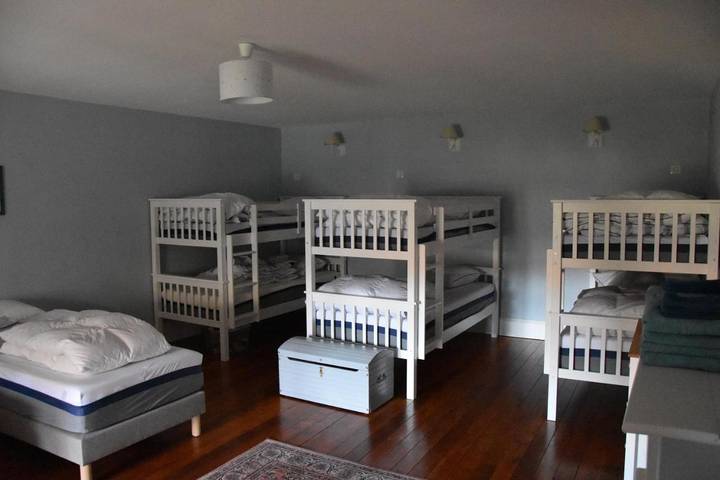 Location de vacances pour 18 personnes, avec vue et jardin à Mauléon - 2