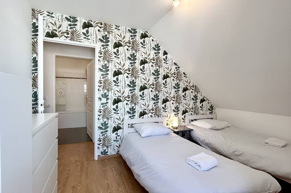 My beach hut, accommodation with garden and parking for 4 people. in Saint-Valery-sur-Somme, Abbeville region