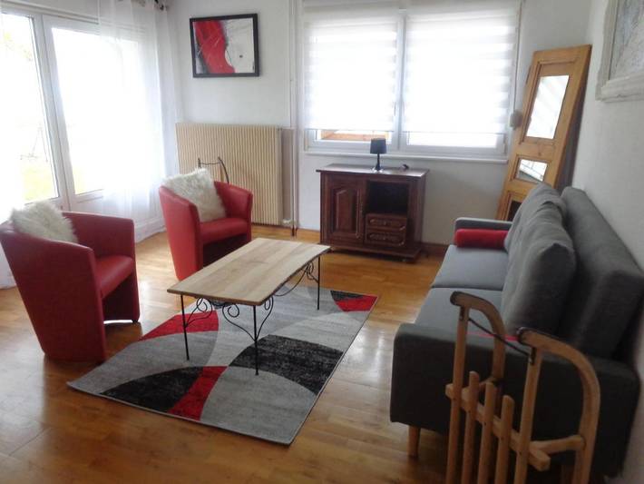 Gîte pour 5 personnes, avec Terrasse et Jardin à Maîche