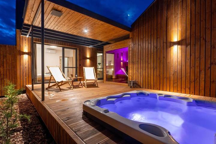 Apartament wakacyjny dla 4 osób, z sauna i widok oraz ogród w Tiszafüred